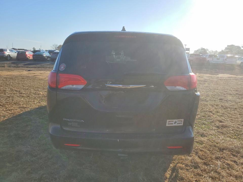 76957165 :رقم المزاد ، 2C4RC1CG6HR703942 vin ، 2017 Chrysler Pacifica مزاد بيع