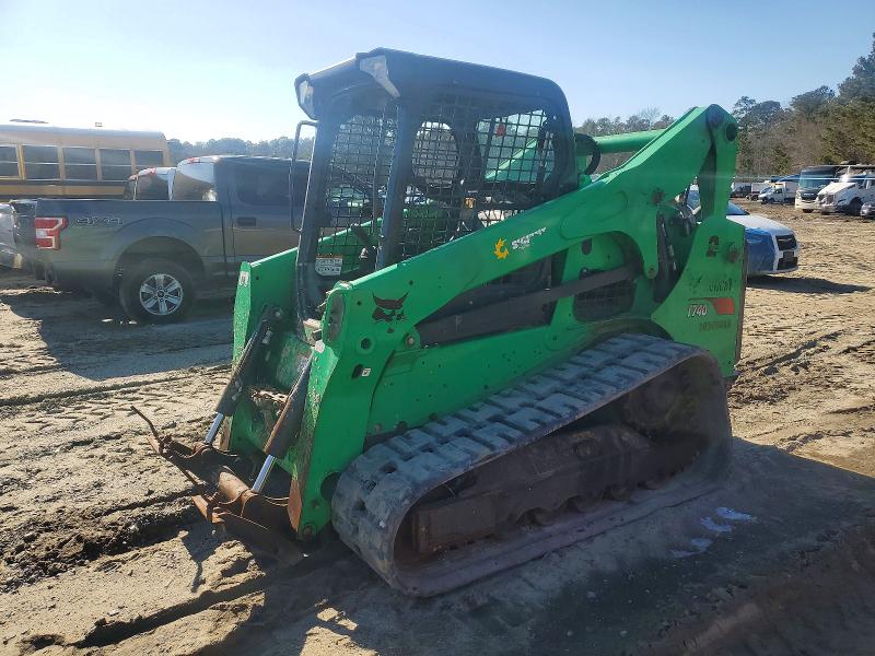 76461905 :رقم المزاد ، B3CA21300 vin ، 2021 Bobcat T740 مزاد بيع