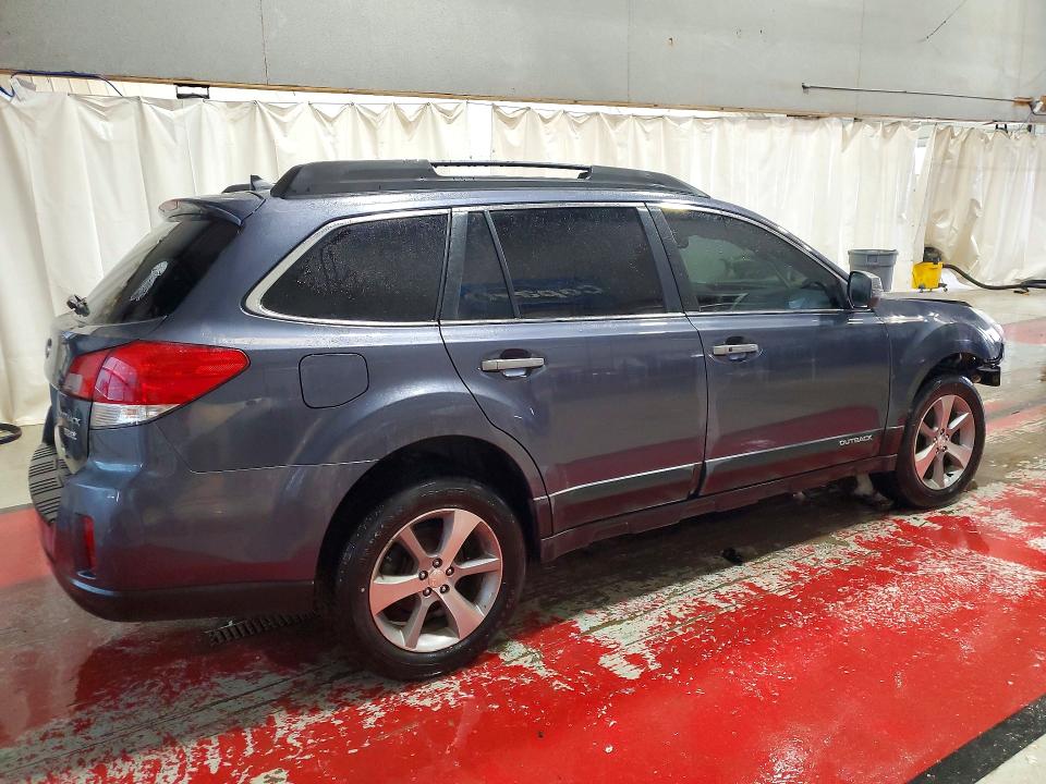 76114185 :رقم المزاد ، 4S4BRBPCXE3285723 vin ، 2014 Subaru Outback مزاد بيع