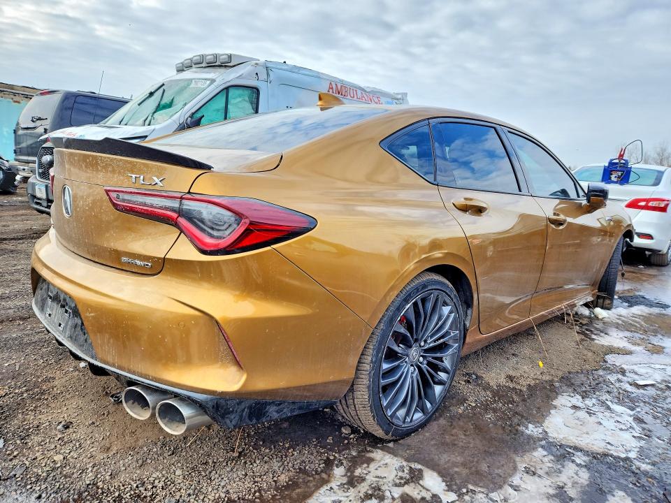 76977595 :رقم المزاد ، 19UUB7F0XNA000599 vin ، 2022 Acura Tlx مزاد بيع