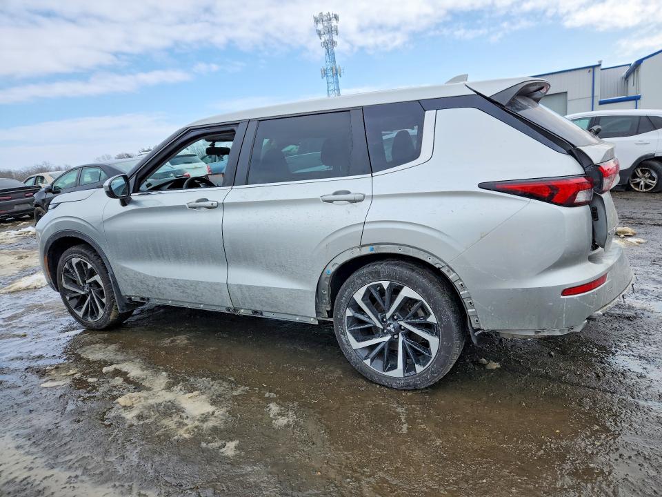 Продаж на аукціоні авто 2022 Mitsubishi Outlander, vin: JA4J4TA80NZ033351, номер лоту: 77244545