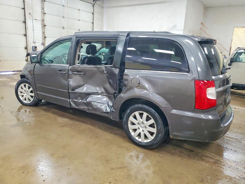 78441765 :رقم المزاد ، 2C4RC1AG0FR676737 vin ، 2015 Chrysler Town & Country مزاد بيع