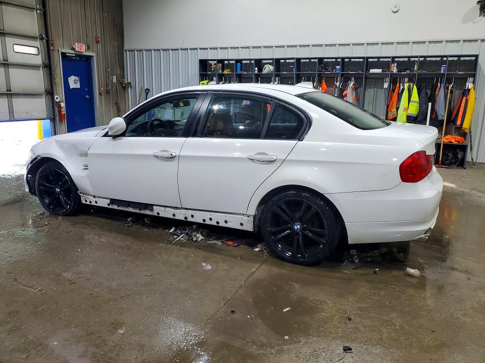 75073895 :رقم المزاد ، WBAPK5C5XBF127316 vin ، 2011 Bmw 328 مزاد بيع