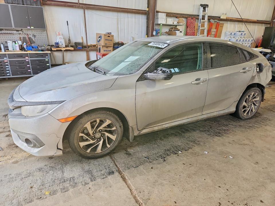 Aukcja sprzedaży 2018 Honda Civic, vin: 2HGFC2F6XJH043123, numer aukcji: 75300415