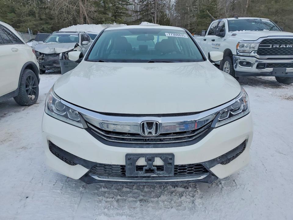 2017 Honda Accord მანქანა იყიდება აუქციონზე, vin: 1HGCR2F31HA810521, აუქციონის ნომერი: 77308835