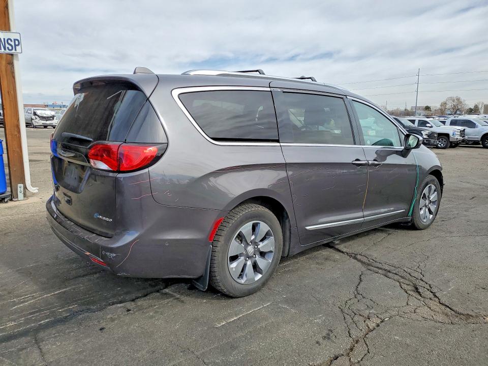 78136145 :رقم المزاد ، 2C4RC1N79HR693937 vin ، 2017 Chrysler Pacifica مزاد بيع