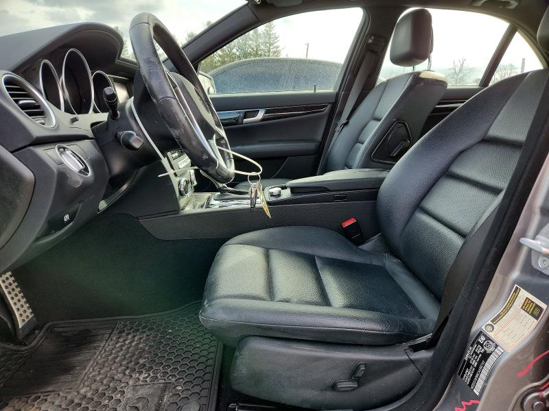 76910505 :رقم المزاد ، WDDGF8FB8CA688743 vin ، 2012 Mercedes-benz C مزاد بيع