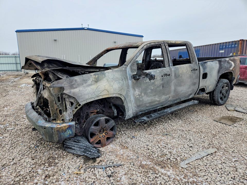 75757805 :رقم المزاد ، 1GC4YPEY7MF131463 vin ، 2021 Chevrolet Silverado مزاد بيع