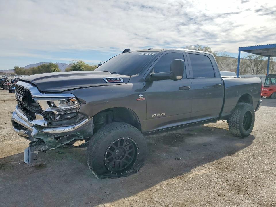 Продажа на аукционе авто 2020 Ram 2500, vin: 3C6UR5CL6LG163818, номер лота: 76647515