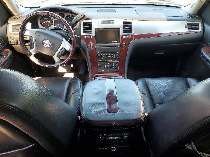 2008 Cadillac Escalade მანქანა იყიდება აუქციონზე, vin: 1GYFK66868R113702, აუქციონის ნომერი: 77569945