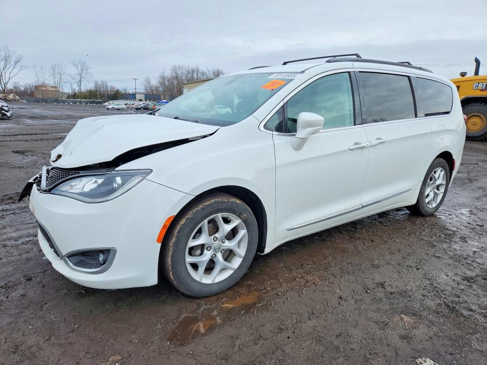 78513695 :رقم المزاد ، 2C4RC1BG3HR623080 vin ، 2017 Chrysler Pacifica مزاد بيع