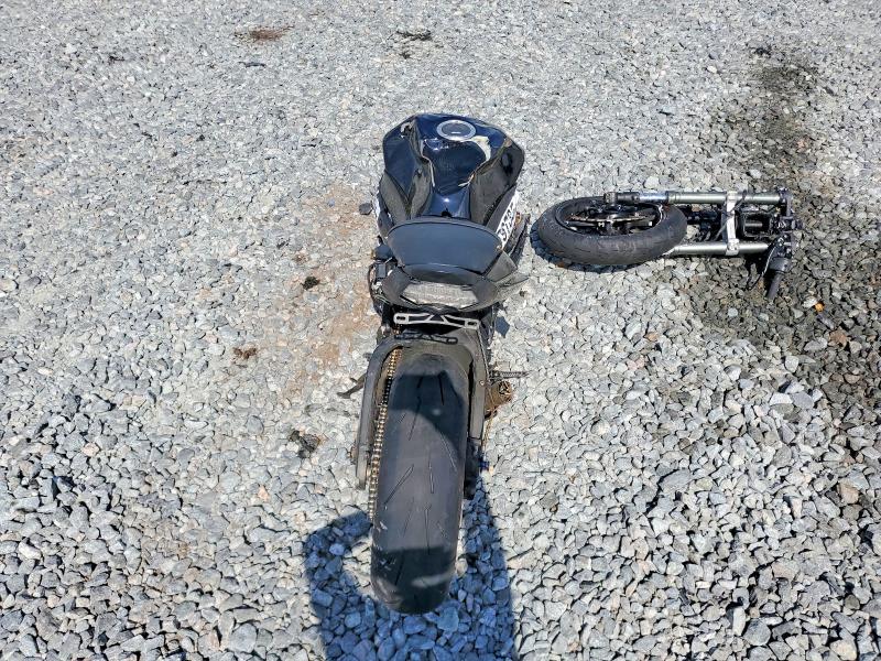 75579735 :رقم المزاد ، JKAZX4R15AA019395 vin ، 2010 Kawasaki Zx600 مزاد بيع