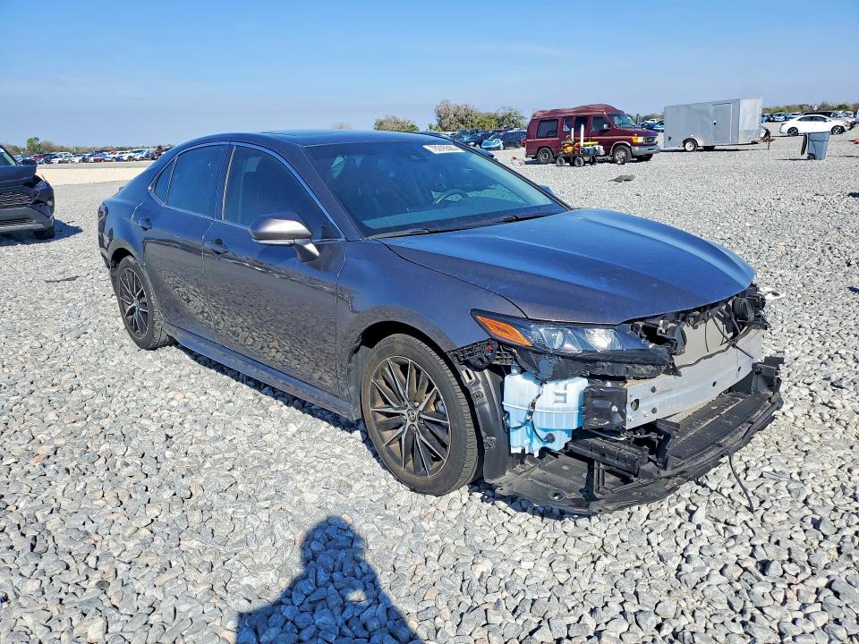 78245585 :رقم المزاد ، 4T1T11AK8RU916913 vin ، 2024 Toyota Camry مزاد بيع