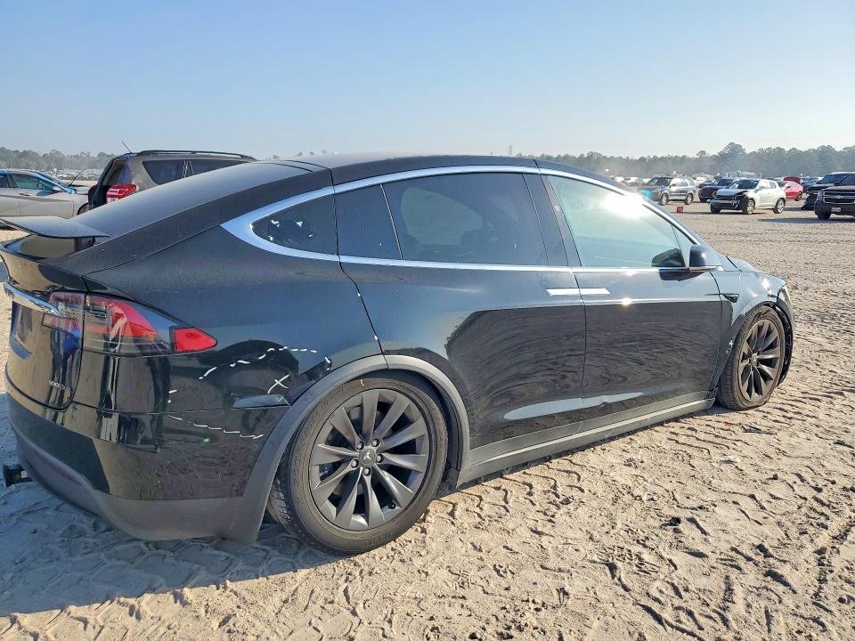 2017 Tesla Model X მანქანა იყიდება აუქციონზე, vin: 5YJXCDE26HF056769, აუქციონის ნომერი: 79447975