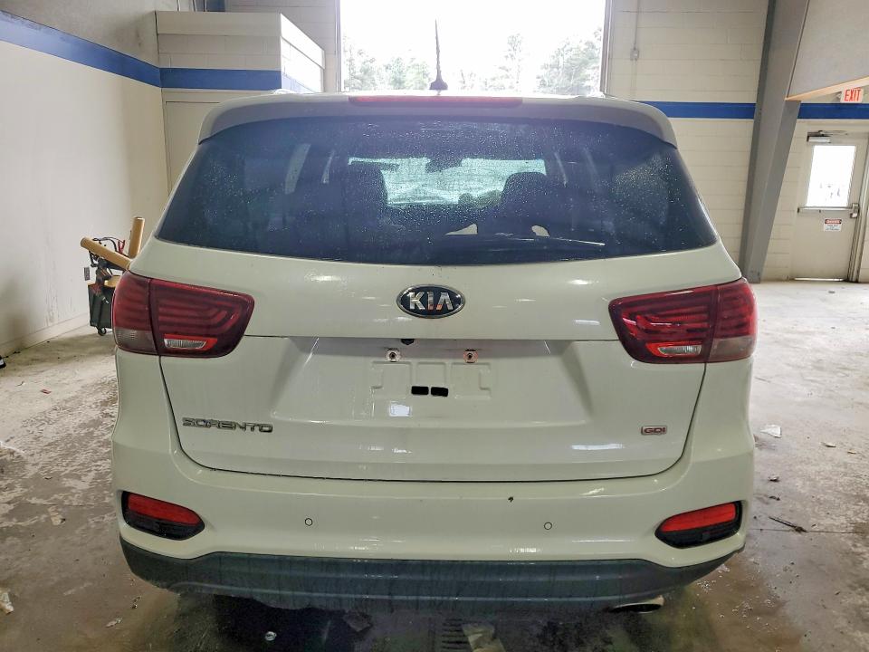 2020 Kia Sorento მანქანა იყიდება აუქციონზე, vin: 5XYPGDA38LG645083, აუქციონის ნომერი: 45857856