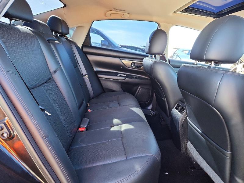 Продажа на аукционе авто 2015 Nissan Altima, vin: 1N4AL3AP0FN864833, номер лота: 78531575