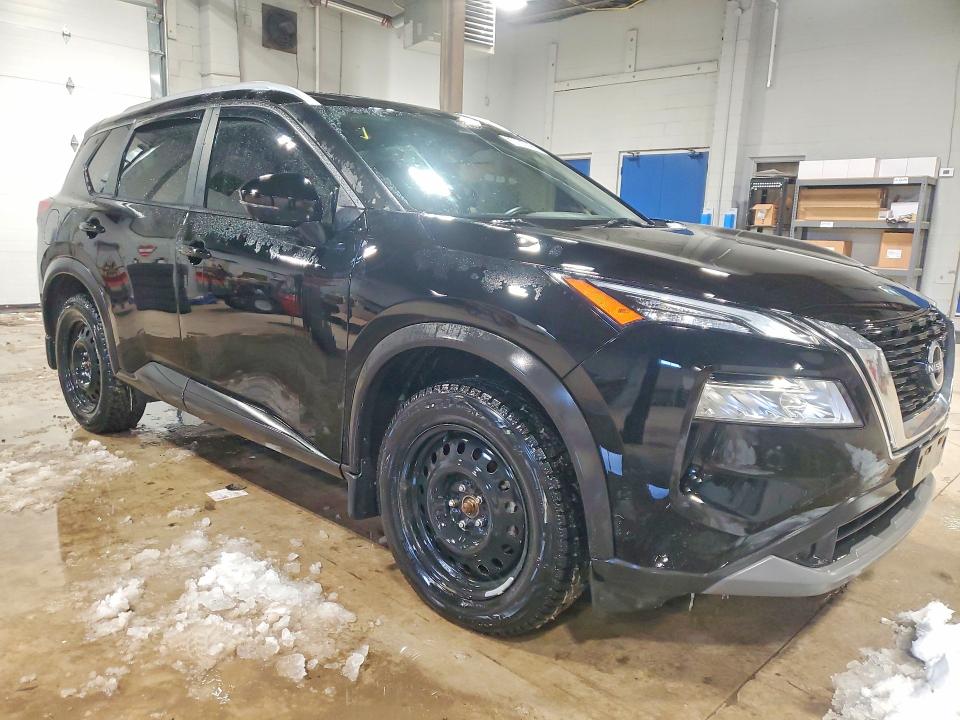 76959715 :رقم المزاد ، JN8BT3BBXNW330642 vin ، 2022 Nissan Rogue Sv مزاد بيع