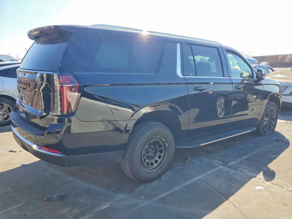 2025 Chevrolet Suburban მანქანა იყიდება აუქციონზე, vin: 1GNS5BRD8SR334293, აუქციონის ნომერი: 78331485