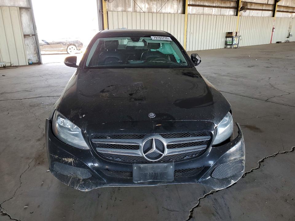 79103735 :رقم المزاد ، 55SWF4JB3HU229882 vin ، 2017 Mercedes-benz C مزاد بيع