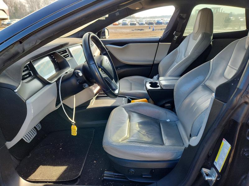 76807465 :رقم المزاد ، 5YJSA1E42GF143681 vin ، 2016 Tesla Model S مزاد بيع