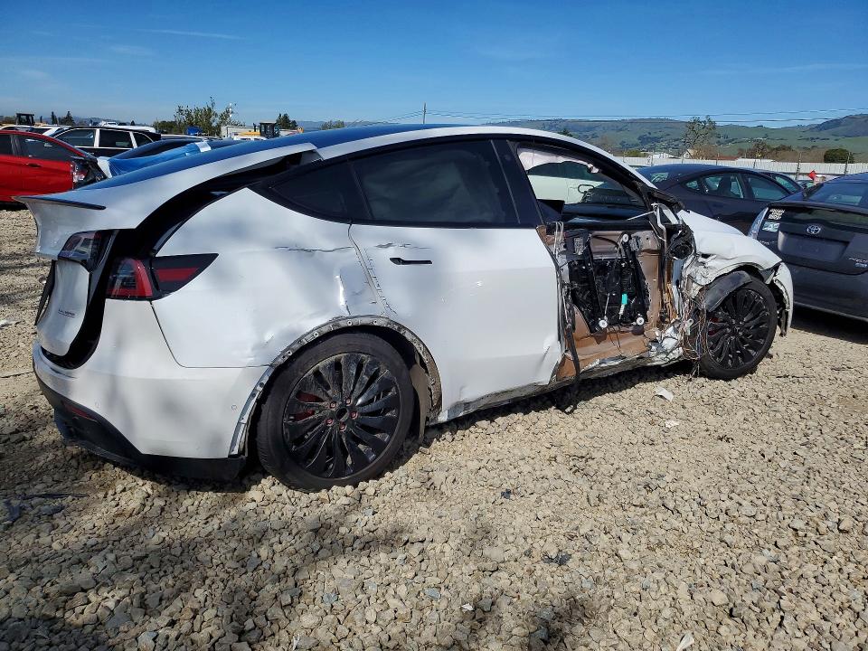 Продажа на аукционе авто 2022 Tesla Model Y, vin: 7SAYGDEF7NF440666, номер лота: 79272145