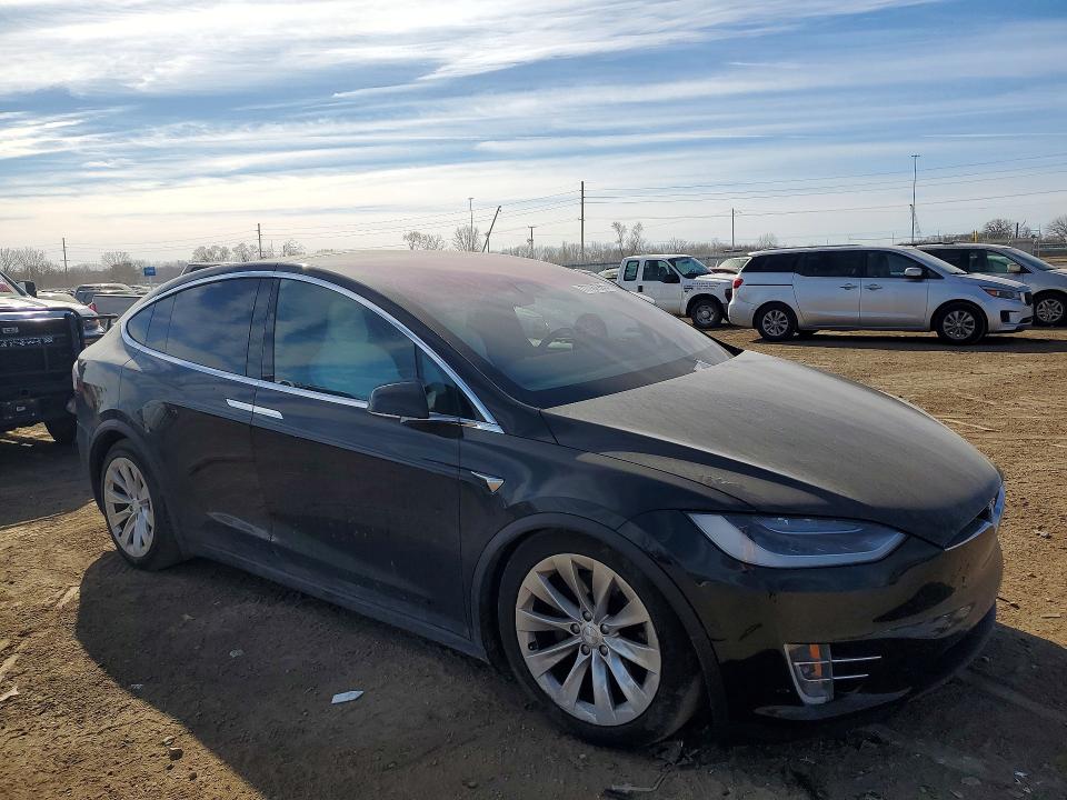 2019 Tesla Model X მანქანა იყიდება აუქციონზე, vin: 5YJXCBE26KF152980, აუქციონის ნომერი: 77187965