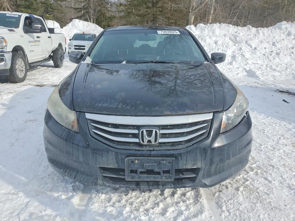 75830625 :رقم المزاد ، 1HGCP2F82CA802275 vin ، 2012 Honda Accord مزاد بيع