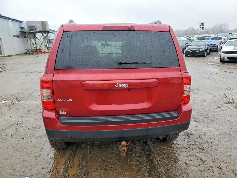 77591865 :رقم المزاد ، 1C4NJRBB1FD426805 vin ، 2015 Jeep Patriot مزاد بيع