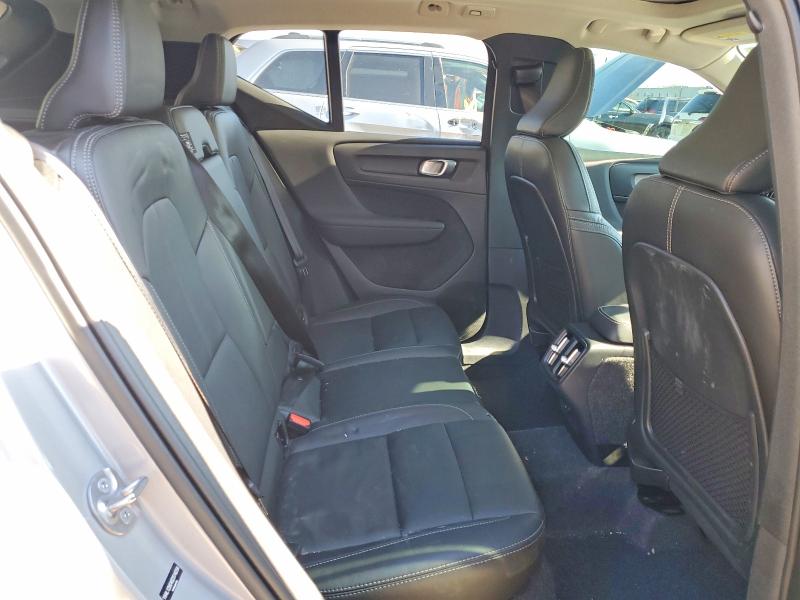 79114735 :رقم المزاد ، YV4L12UC4S2514254 vin ، 2025 Volvo Xc40 مزاد بيع