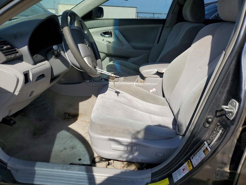77751545 :رقم المزاد ، 4T1BF3EK6AU102704 vin ، 2010 Toyota Camry مزاد بيع