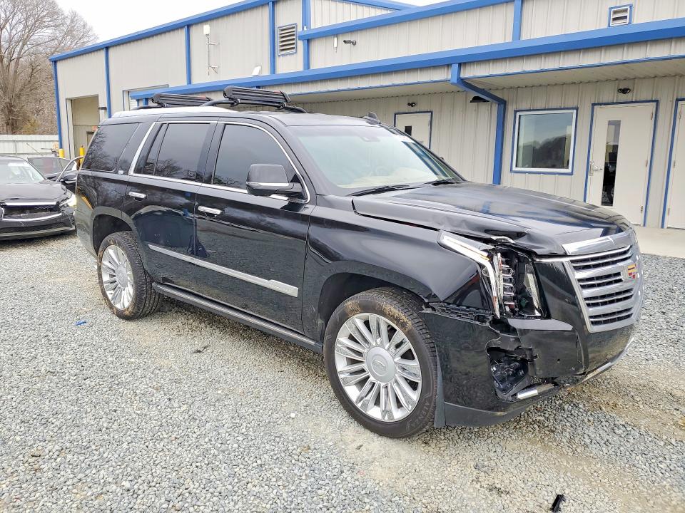 Продажа на аукционе авто 2017 Cadillac Escalade, vin: 1GYS4DKJ5HR227986, номер лота: 77839625