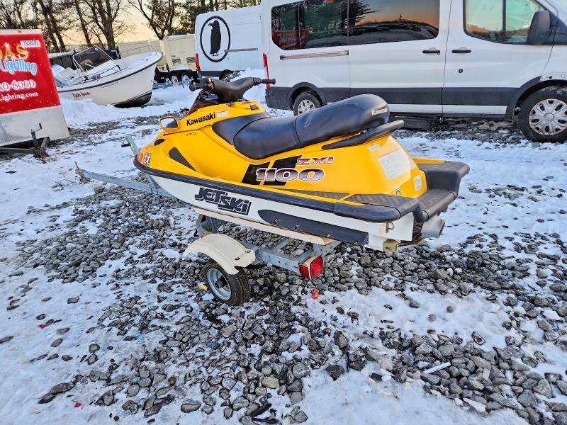 2001 Kawa Jet Ski მანქანა იყიდება აუქციონზე, vin: KAW31733B101, აუქციონის ნომერი: 75557275