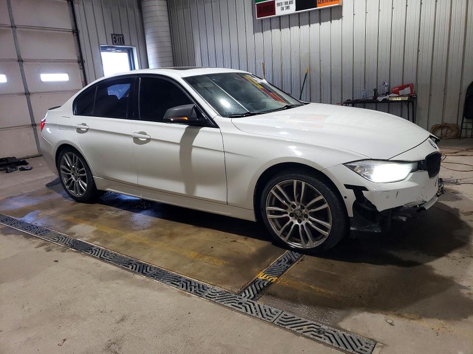 2013 Bmw 335 მანქანა იყიდება აუქციონზე, vin: WBA3A9C55DF475066, აუქციონის ნომერი: 75764245
