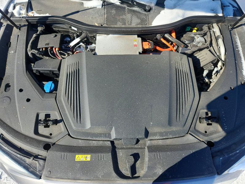 76062435 :رقم المزاد ، WA1AAAGE4KB021993 vin ، 2019 Audi E-tron مزاد بيع
