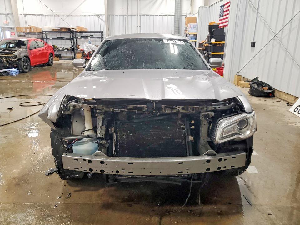 76822455 :رقم المزاد ، 2C3CCARG2GH270500 vin ، 2016 Chrysler 300 مزاد بيع