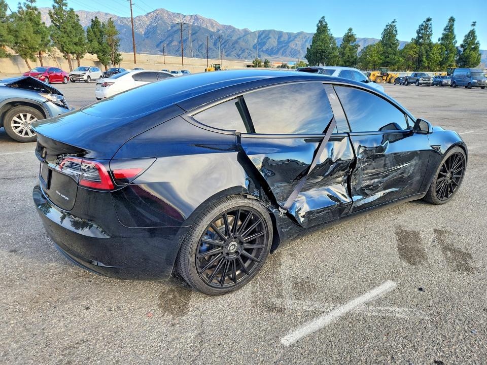 75468805 :رقم المزاد ، 5YJ3E1EB4PF692127 vin ، 2023 Tesla Model 3 مزاد بيع