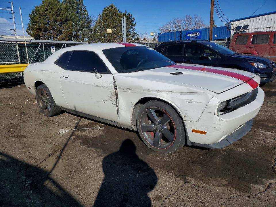77614825 :رقم المزاد ، 2C3CDYAG2EH299252 vin ، 2014 Dodge Challenger مزاد بيع
