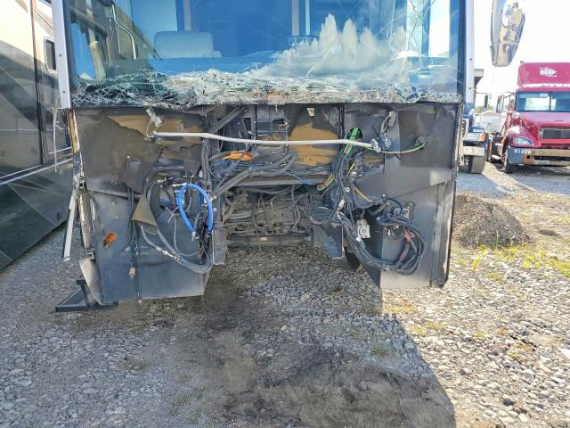 2005 Spartan Motors Motorhome მანქანა იყიდება აუქციონზე, vin: 4VZBR1J9X5C050460, აუქციონის ნომერი: 75305985