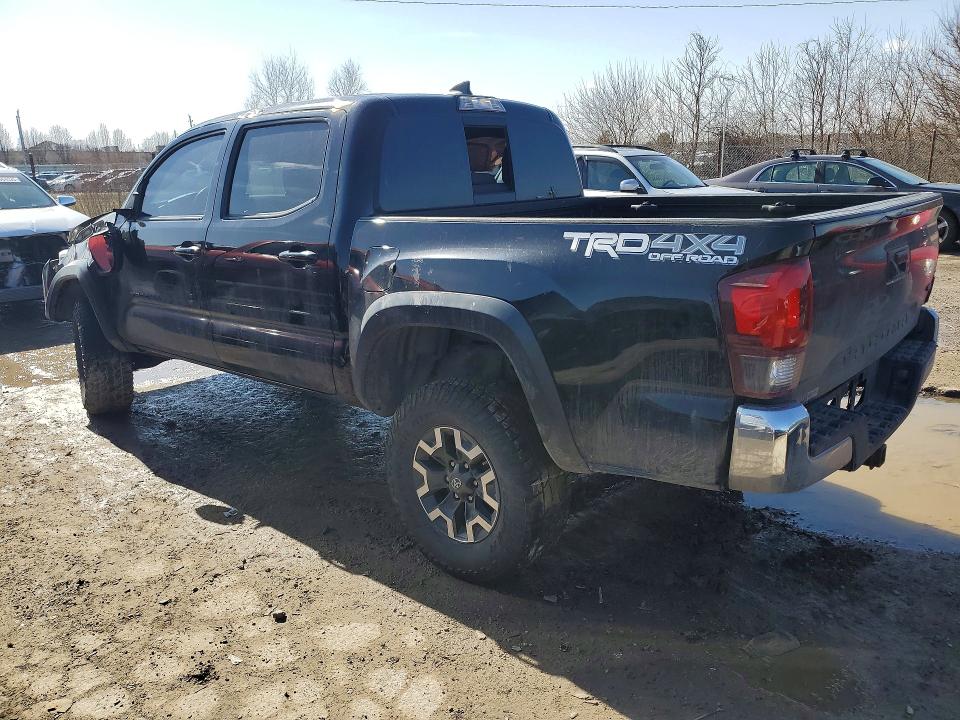Продаж на аукціоні авто 2018 Toyota Tacoma, vin: 5TFCZ5AN0JX132839, номер лоту: 76895915
