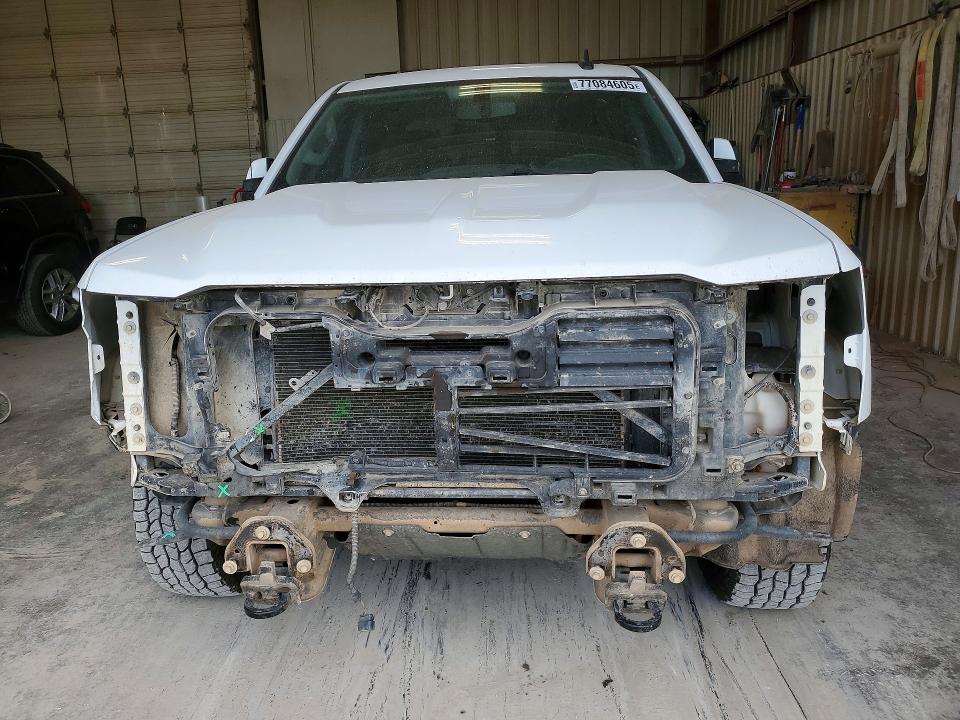 2017 Chevrolet Silverado მანქანა იყიდება აუქციონზე, vin: 1GCUKREC1HF182061, აუქციონის ნომერი: 77084605