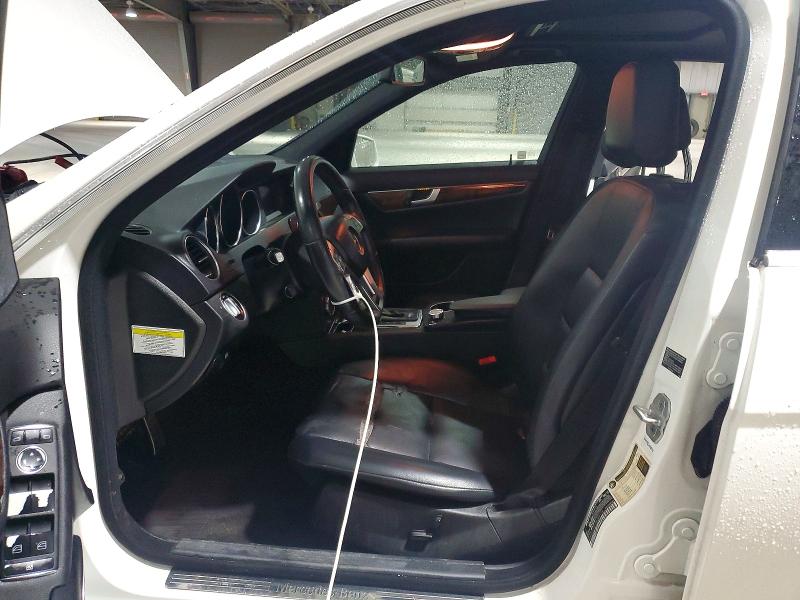 Продажа на аукционе авто 2013 Mercedes-benz C, vin: WDDGF4HB1DA783118, номер лота: 76033715