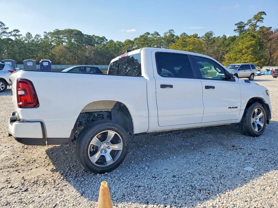 Продажа на аукционе авто 2025 Ram 1500, vin: 1C6RREGG7SN706988, номер лота: 77110735