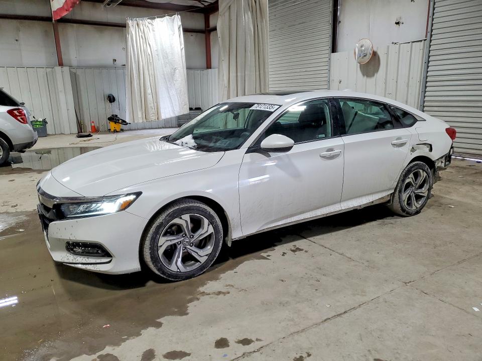 Auction sale of the 2020 Honda Accord, vin: 1HGCV1F47LA115810, lot number: 78121335