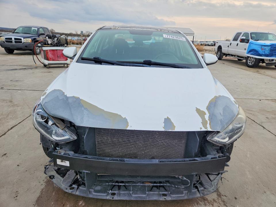 2018 Hyundai Elantra მანქანა იყიდება აუქციონზე, vin: 5NPD84LF8JH230715, აუქციონის ნომერი: 77423625