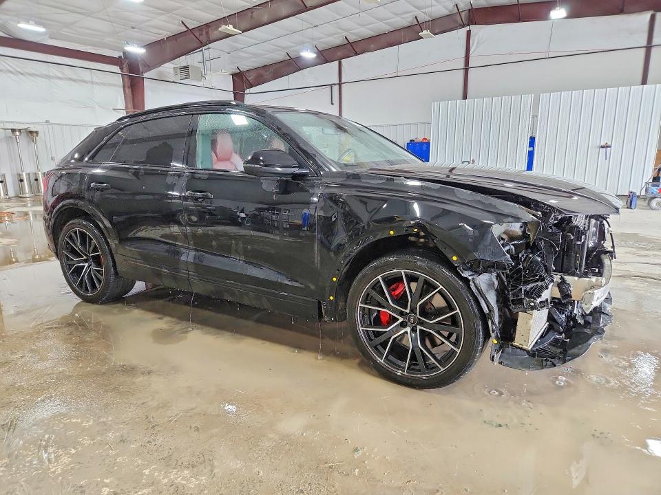 78320945 :رقم المزاد ، WA1CWBF19ND026257 vin ، 2022 Audi Sq8 مزاد بيع