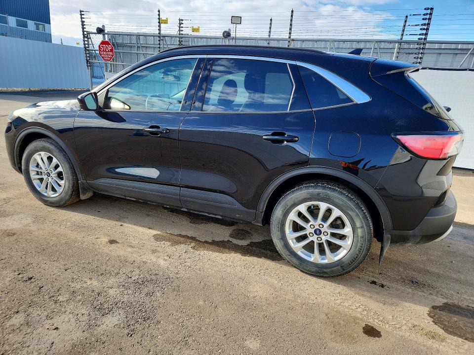 Продажа на аукционе авто 2020 Ford Escape Se, vin: 1FMCU9G64LUA17621, номер лота: 75771775