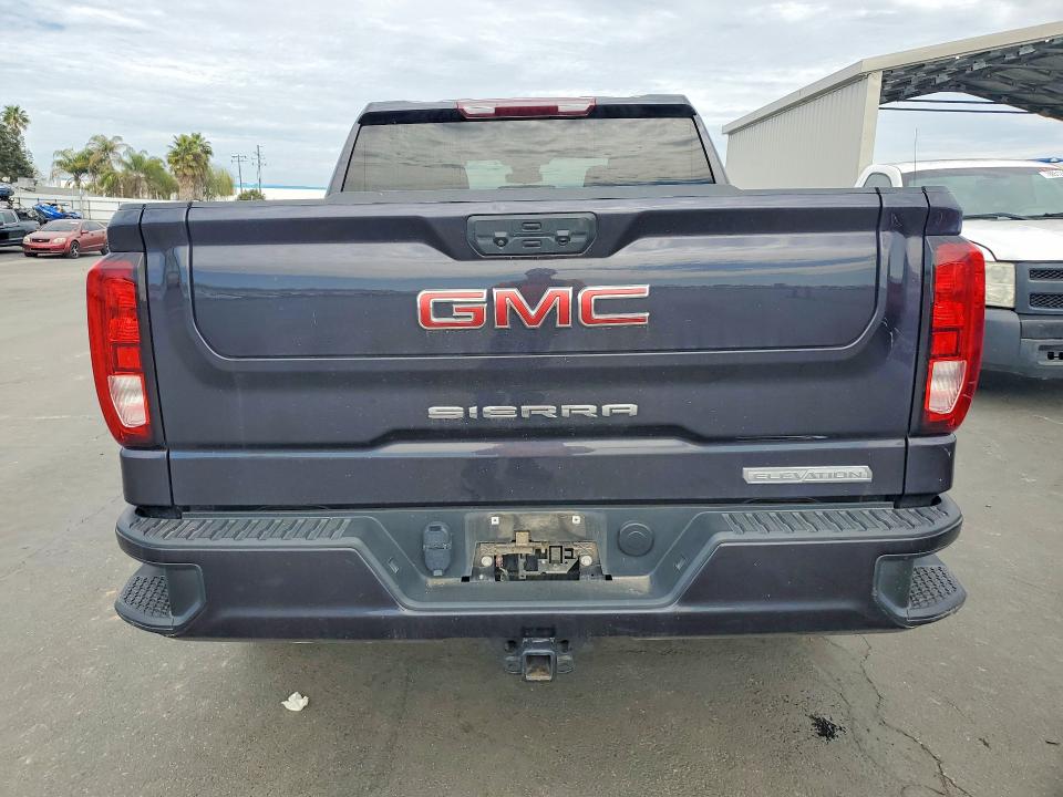 77179745 :رقم المزاد ، 3GTPHCEK3NG687111 vin ، 2022 Gmc Sierra مزاد بيع