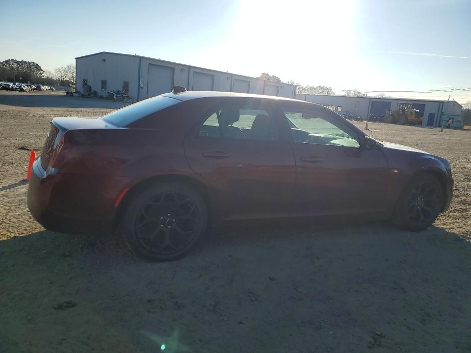 Продажа на аукционе авто 2019 Chrysler 300, vin: 2C3CCAAG0KH673931, номер лота: 77411165