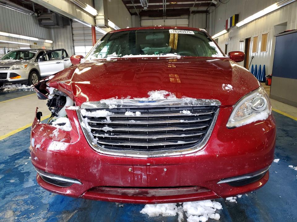 76345975 :رقم المزاد ، 1C3CCBAB6CN320581 vin ، 2012 Chrysler 200 مزاد بيع