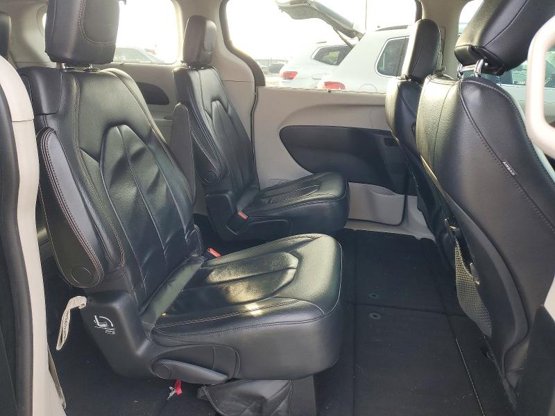Продаж на аукціоні авто 2017 Chrysler Pacifica, vin: 2C4RC1BGXHR711768, номер лоту: 76351945